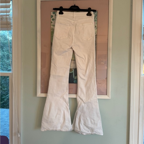 Just Black White High waisted flare jeans - Picture 5 of 6